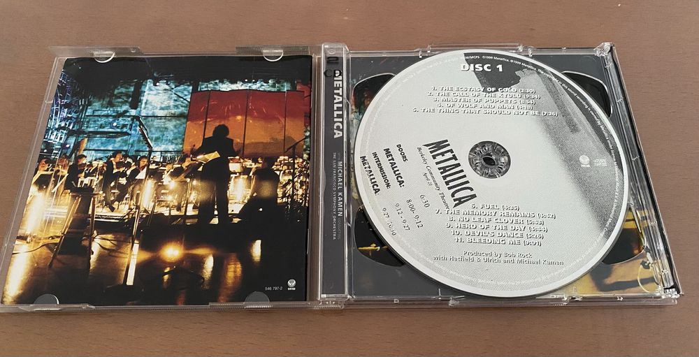 Álbum duplo - Metallica, 21 temas - Como novo