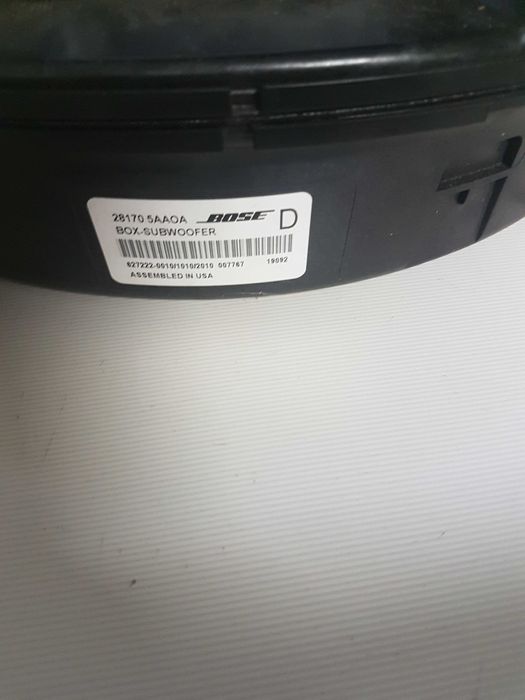 Продам сабвуфер Bose
