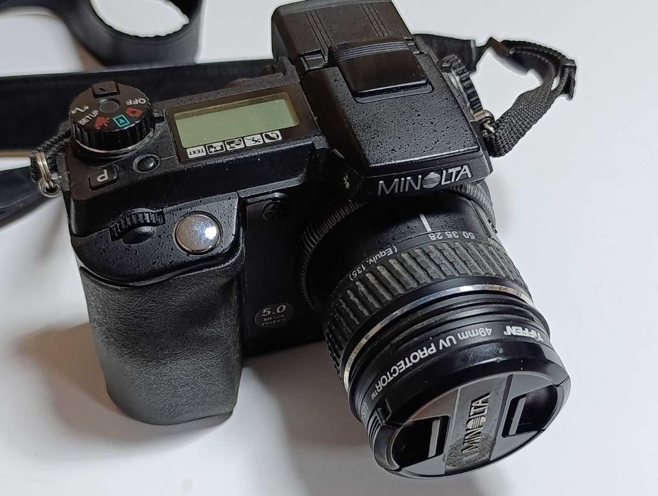 Фотоапарат Minolta DiMAGE 7Hi