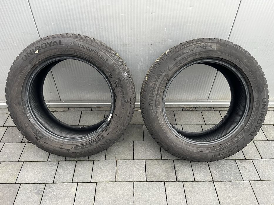 Uniroyal WinterExpert 225/60/17