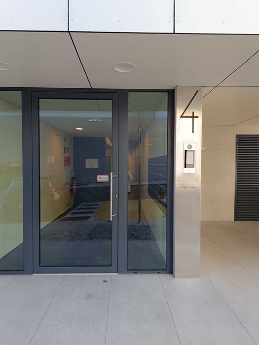 Vende Estúdio Novo Portela Lisboa