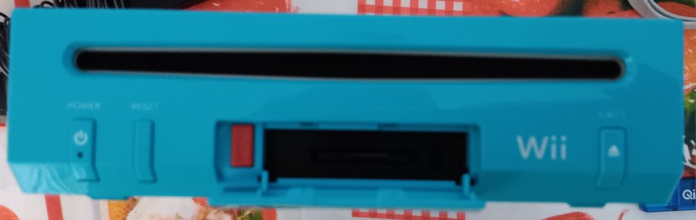 Consola Nintendo Wii Azul + 22 Jogos Nintendo + 900 jogos Emuladores