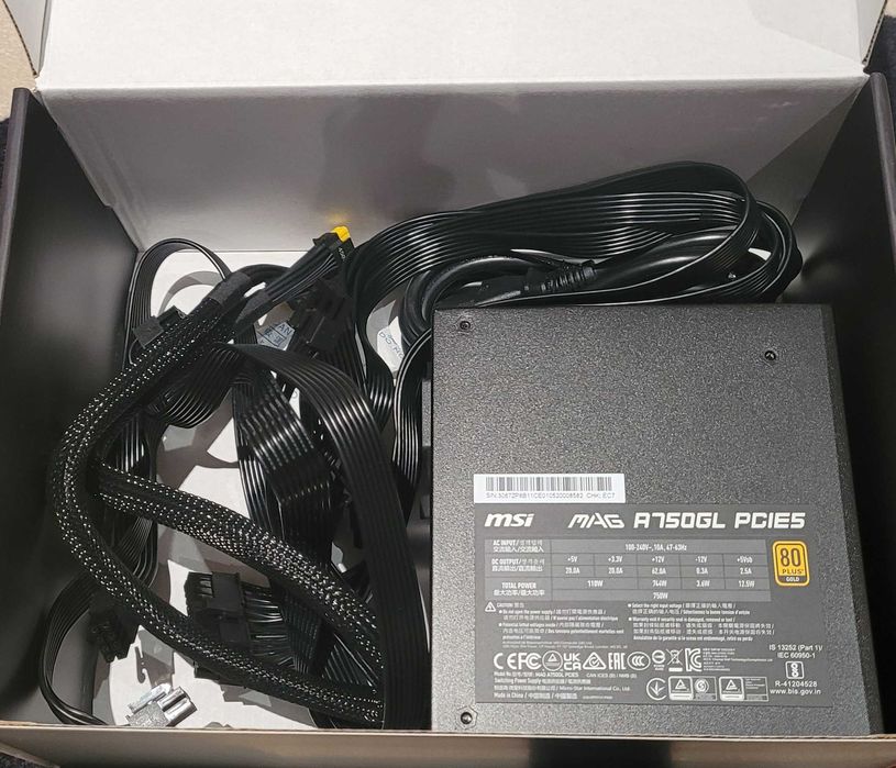 MSI MAG A750GL PCIE5 750W 80 PLUS Gold Modular 1 semana de uso
