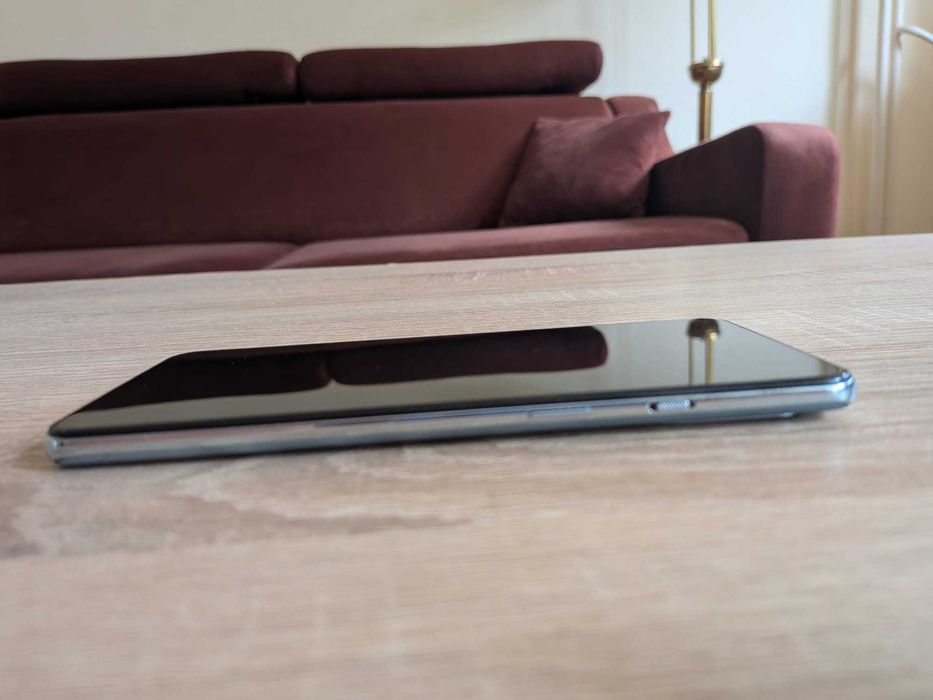 OnePlus 8T dobra bateria + nowe etui + nowe szkło hartowane + ładowarka