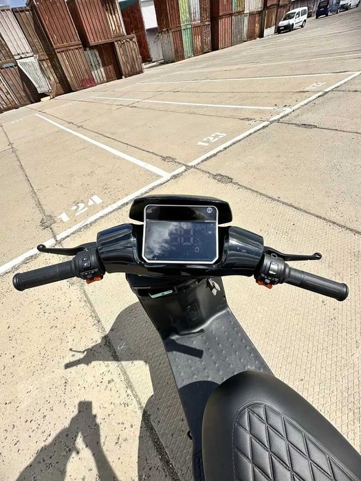 Електроскутер Crosser CR-14 1000W (графенові акб 72V/24Ah) 2025!Чорний