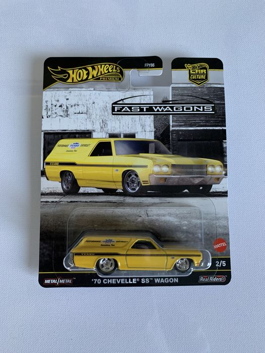 Hot Wheels Premium "70 CHEVELLE® SS™ WAGON (Fast Wagons)