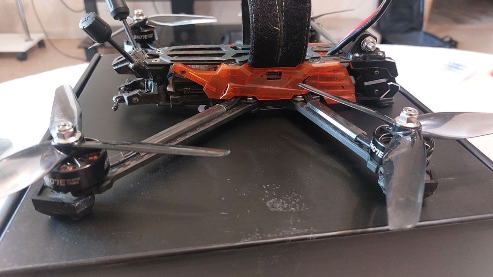 Fpv geprc vapor d6 dji o4pro erls 2.4 lipo- lion