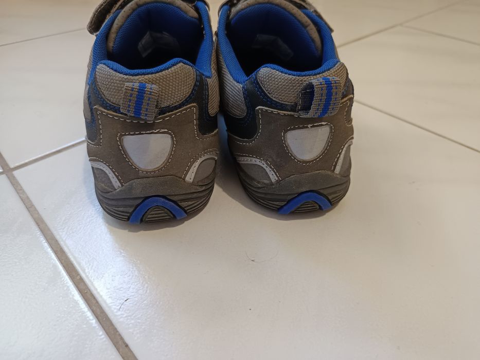 Buty  sportowe 40 rozmiar