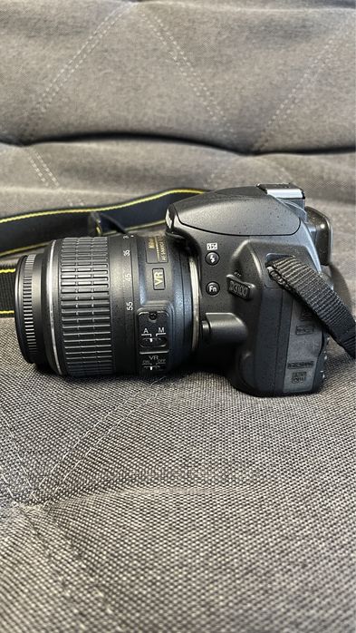 Крутий фотоапарат NIKON D3100