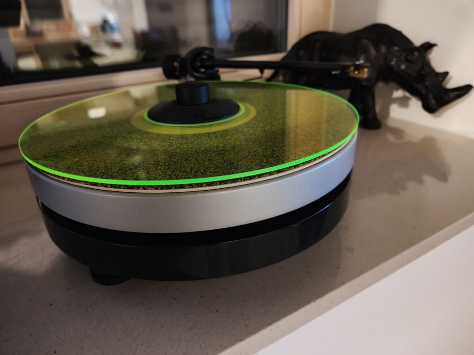 Gramofon PRO-JECT RPM 5 Carbon + Micro Benz MC20E2-H