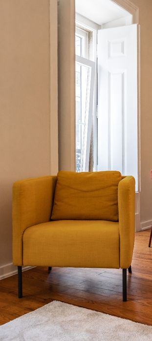 Cadeirão Amarelo IKEA