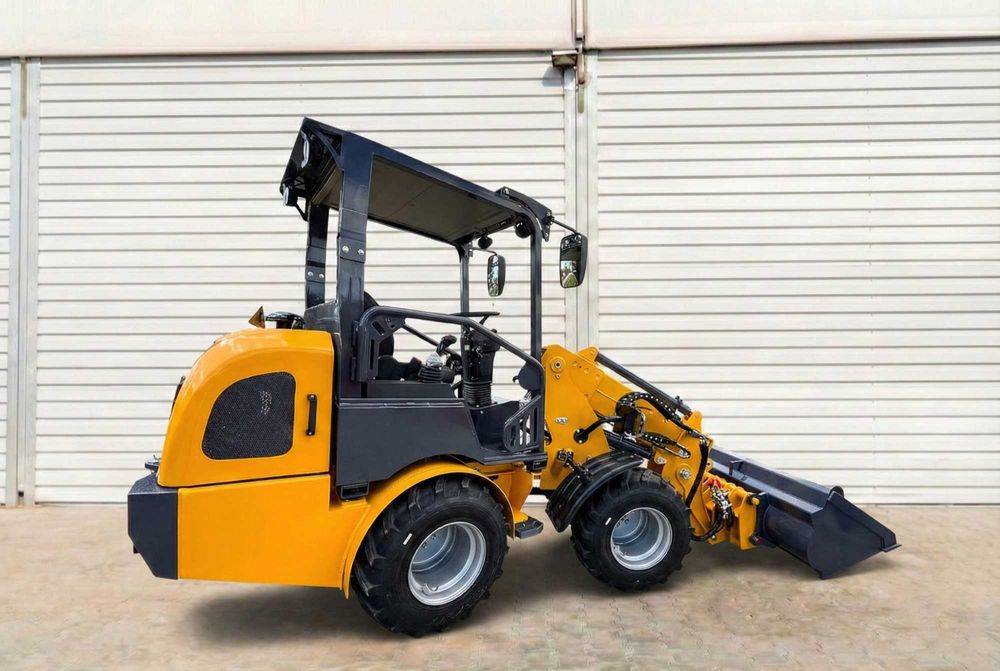 ŁADOWARKA TELESKOPOWA  1100kg Kubota 25KM NOWA 2026 zestaw narzędzi