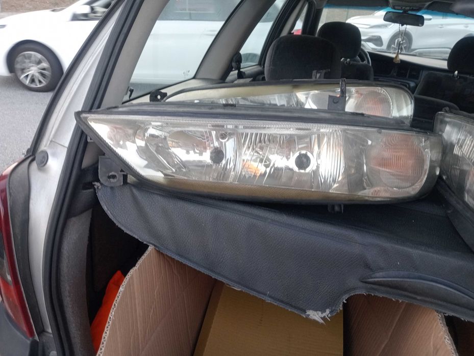 Óticas carrinha opel vetra