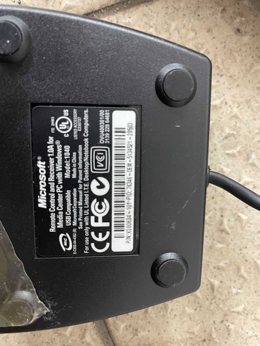 Microsoft Windows Media Center Remote (Remote + USB IR Receiver)