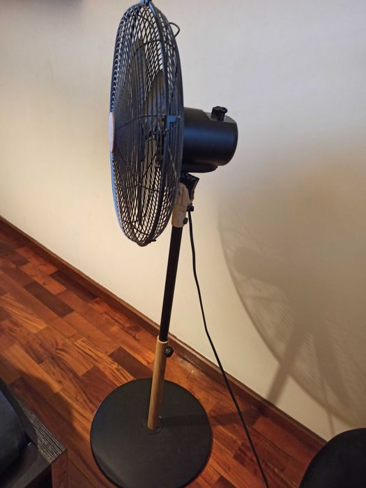 Ventoinha CECOTEC Model EnergySilence 560 WoodStyle Usado Bom Estado!