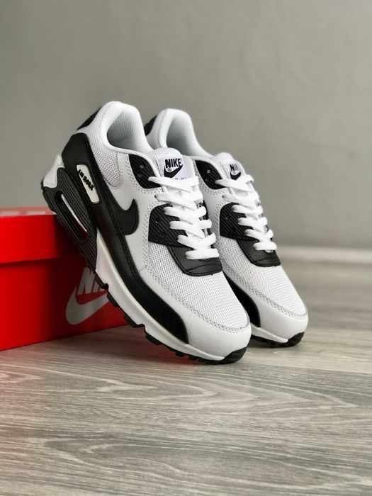 Чоловічі кросівки Nike Air Max 90 "Black/White" Розміри 40-45