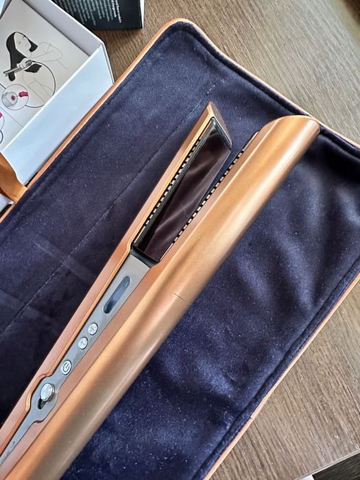 Випрямляч Dyson Corrale HS07 у використанні 3 рази