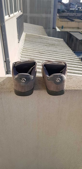 Sapatilhas estilo Pastilha