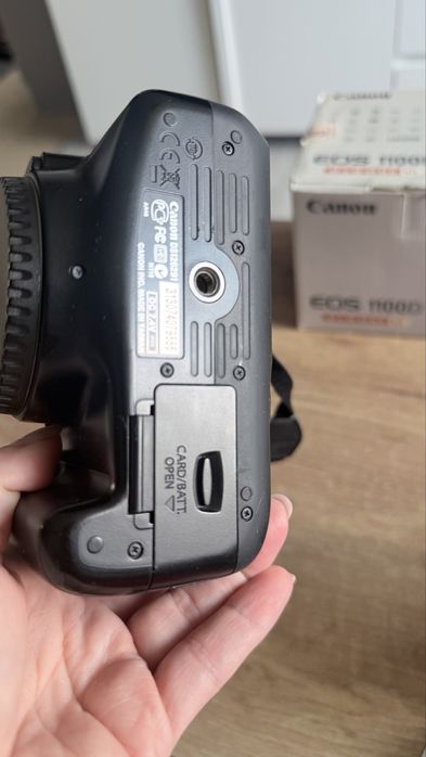 Canon EOS 1100D