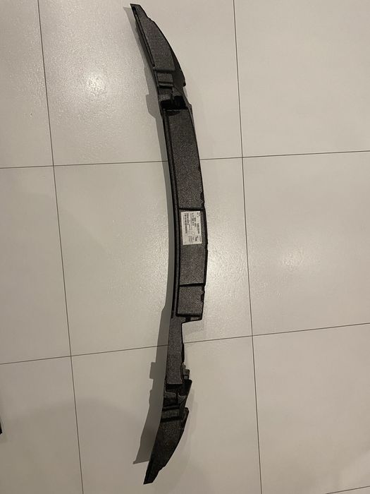 Absorber zderzaka Mercedes CLA w117