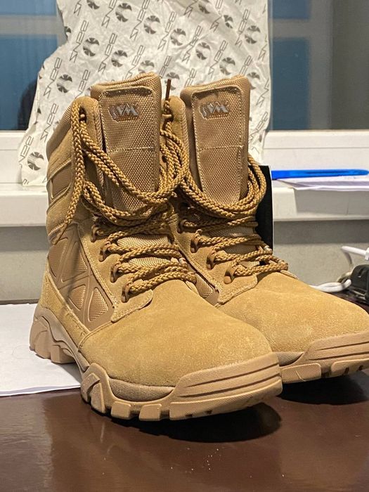 Взуття  берци демісизоні