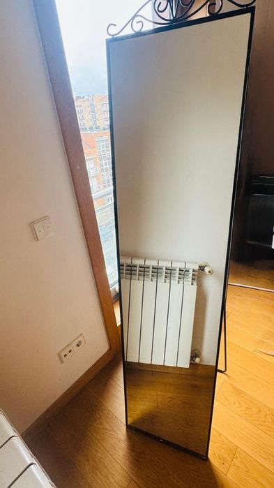 Espelho de Parede Grande com Moldura Decorativa