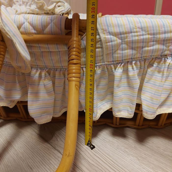 Wiklinowy kosz mojżesza z budką