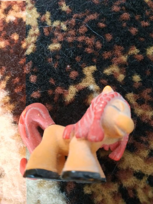 Tęczowy domek My little pony.