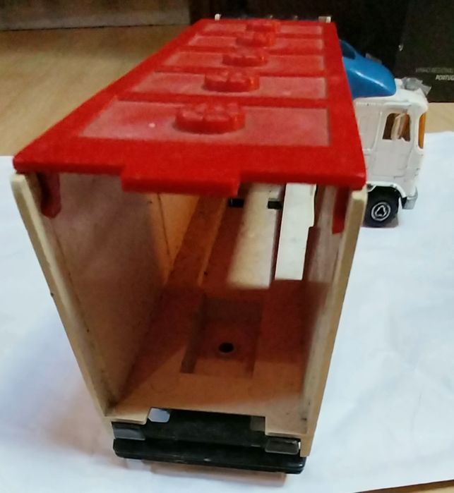 Camião antigo Majorette