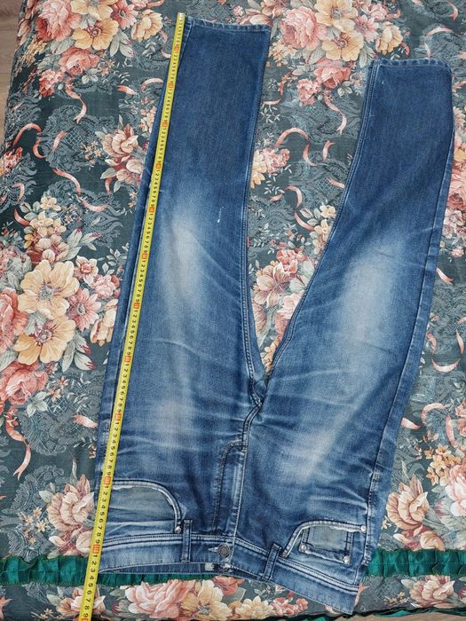 Джинси фірмові всі заміри на фото