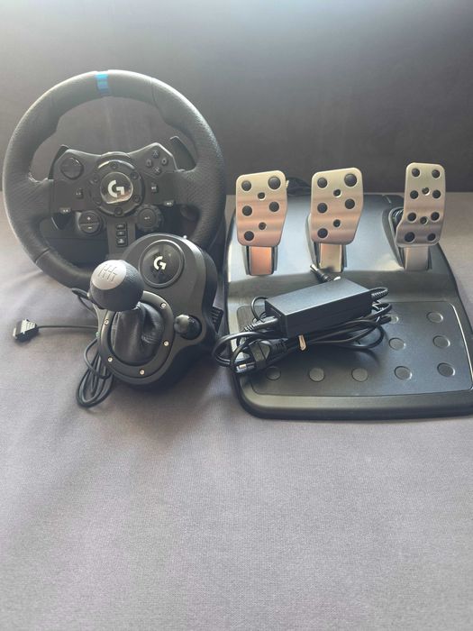 Logitech G923 + shifter kierownica PS5/PS4/PC