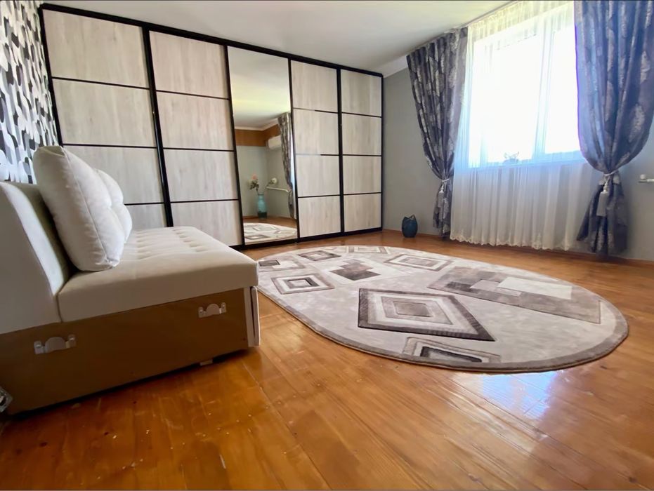 Продаж будинку з терасою, держпрограми - так!