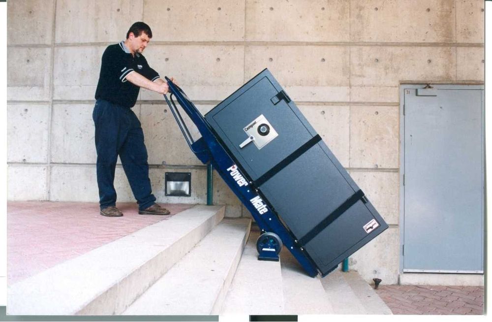 Wynajem schodołaza towarowego 450kg. Wniesienie pieca, sejfu, maszyny