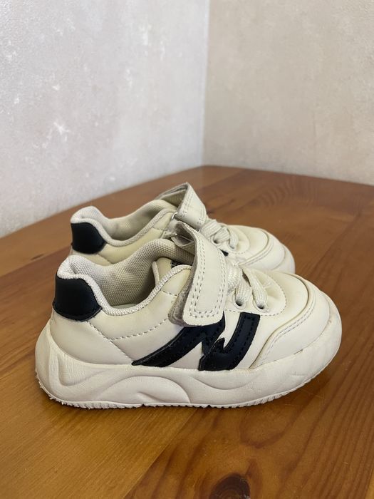 Дитячі кросівки унісекс