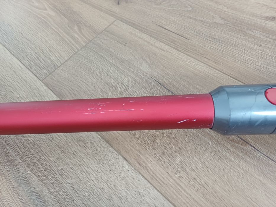 Odkurzacz pionowy Dyson v8