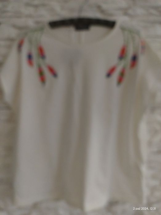 Bluzka kremowa nowa  42/44/46 okazja