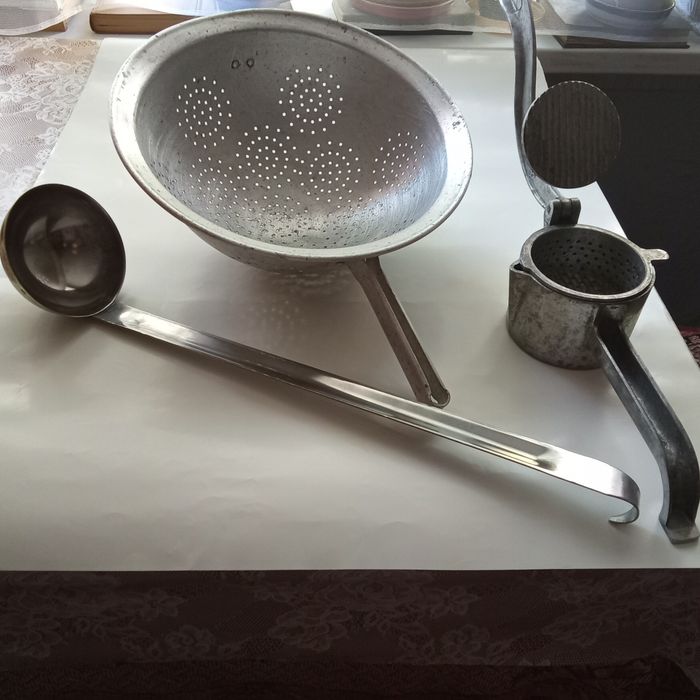Приладдя для кухні.