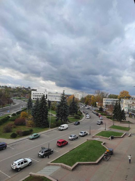 Здам гарну 1-кімнатну квартиру в центрі Канева для серйозних людей