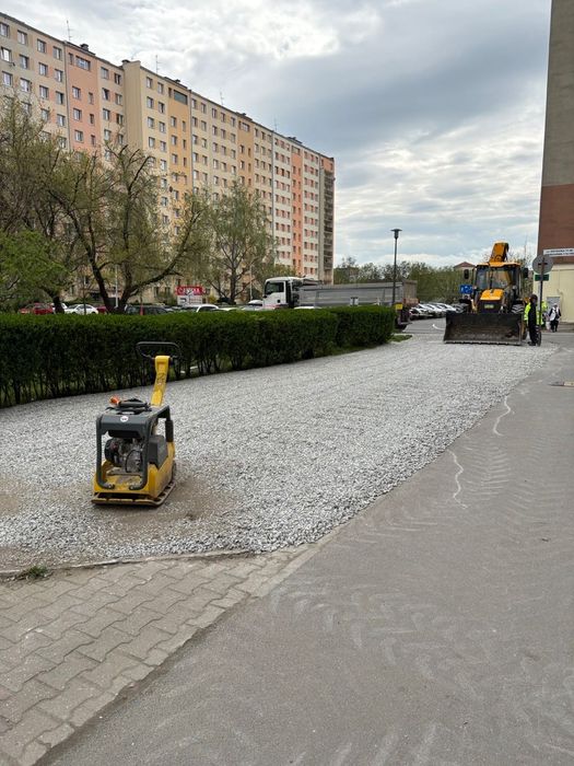 Usługi minikoparką, koparko ładowarką, prace ziemne wykopy, transport