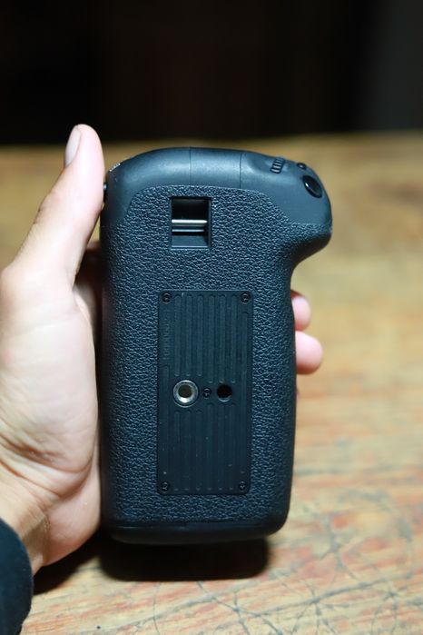 Punho vertical grip canon 6d mark 2 battery