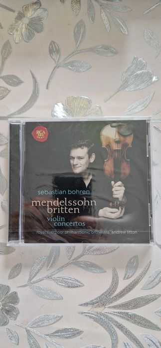 Sebastian Bohren: Mendelssohn & Britten: Violin Concertos [CD]