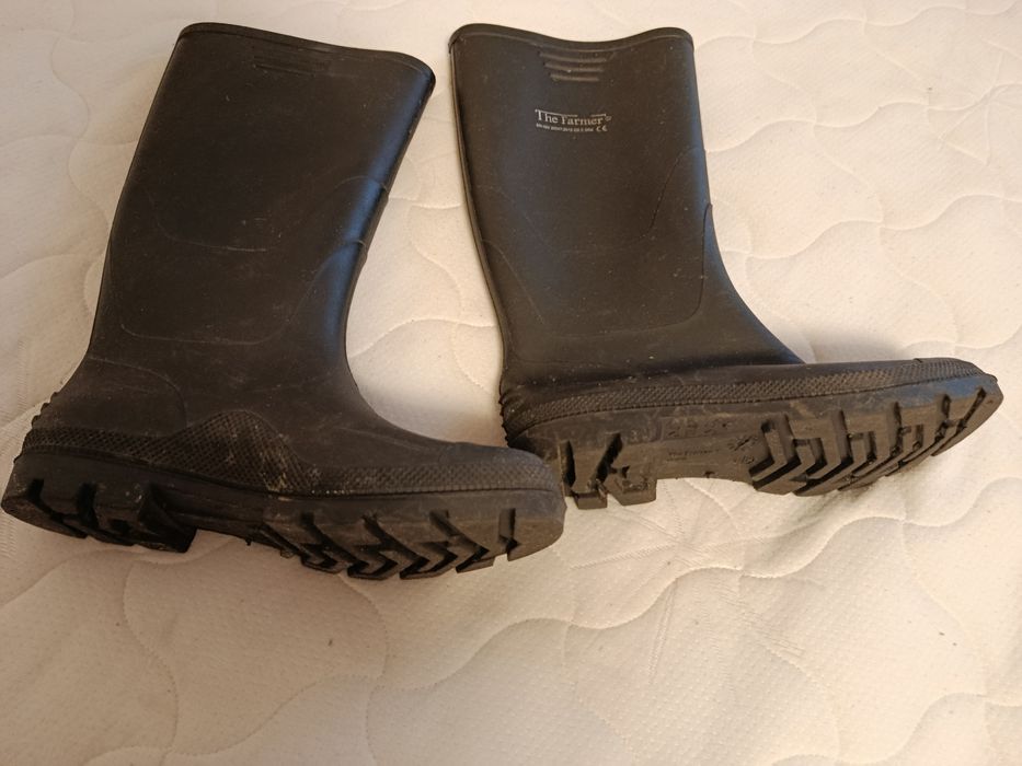 Чоботи резинові з войлочними вставками, також чоботи без вставок