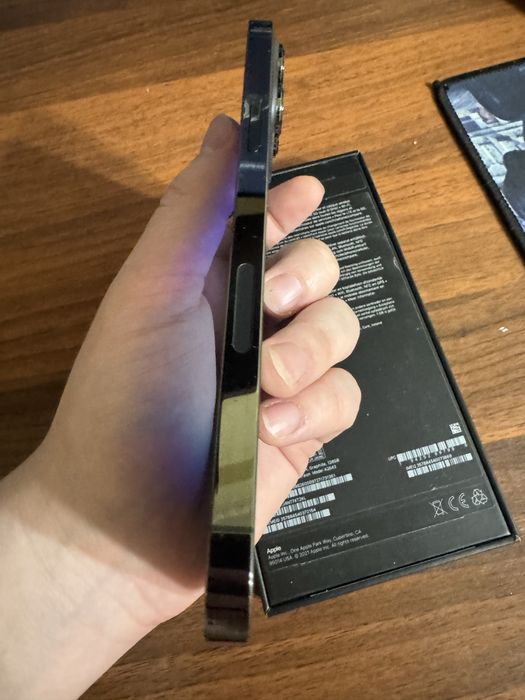Продам iphone 13pro max 128