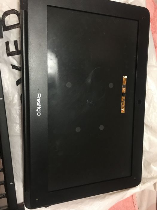 Рамка дисплея Prestigio Smartbook 116A03