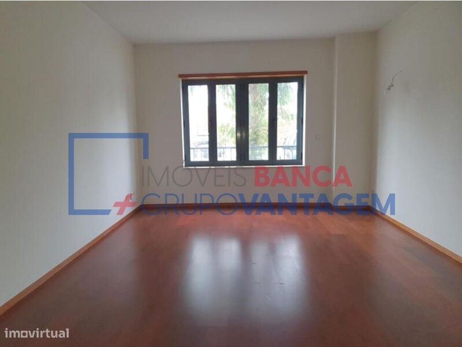 Apartamento T2+1 em Oliveira do Douro, V.N.Gaia