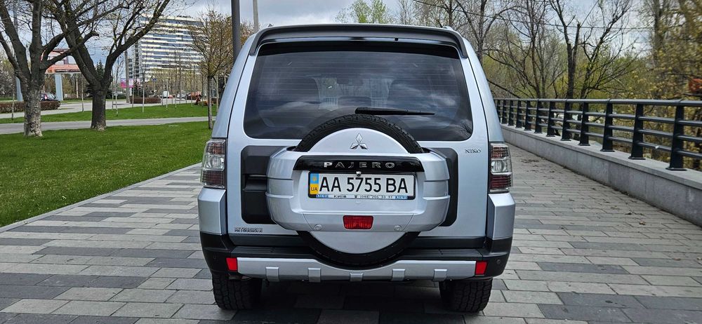 Mitsubishi Pajero Wagon 2008 VIN JMBLYV98W8J504813 фото оголошення 5 з 22