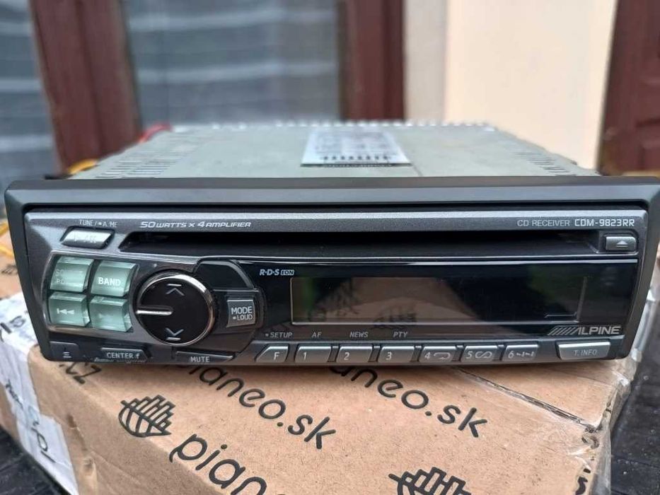 RadioCDText iPod AUX ALPINE CDM9823RR 50W MP3 Bass Subw Bluetooth 4RCA