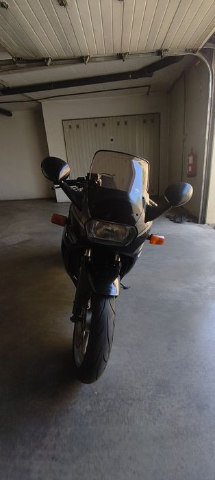 SUZUKI GSX 750 F 1990