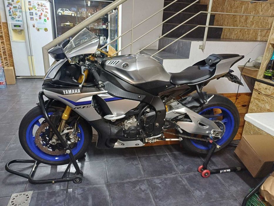 Yamaha R1M de 2015