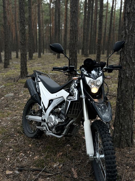Мотоцикл loncin300